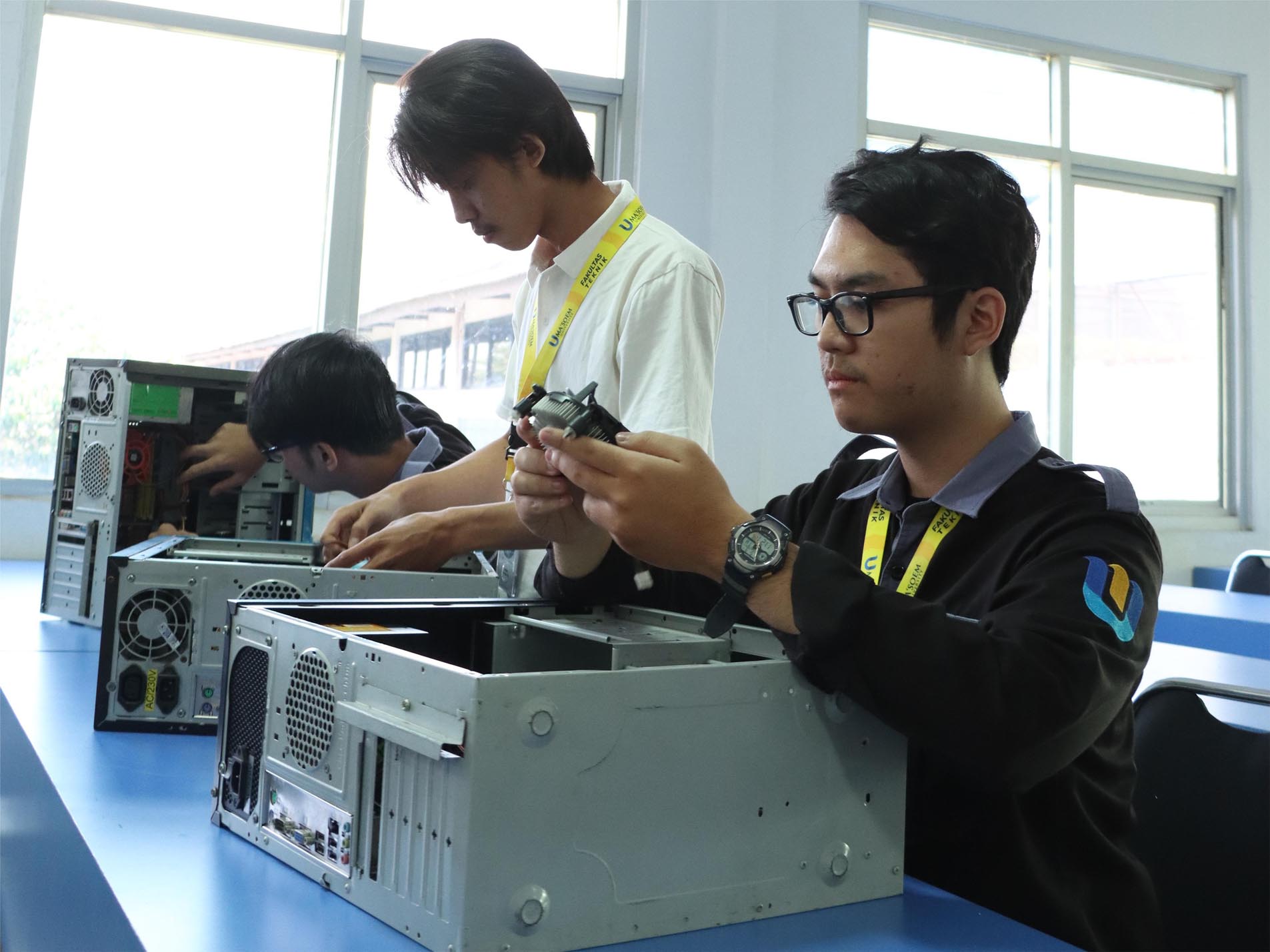 Bagaimana Teknik Industri di Bandung Menerapkan Prinsip Green Manufacturing dan Keberlanjutan?